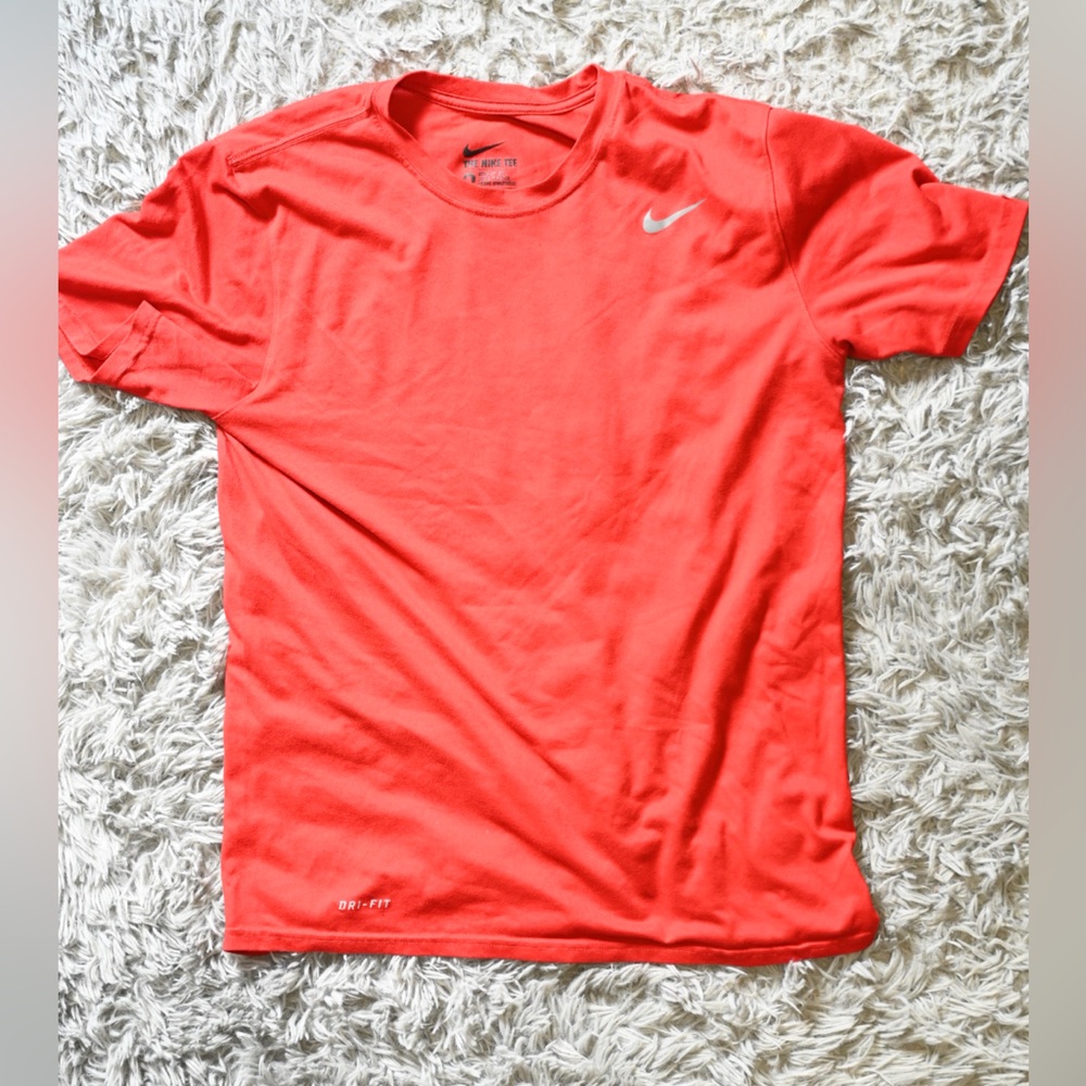 Nike Dri-Fit Mens Tee Red Medium